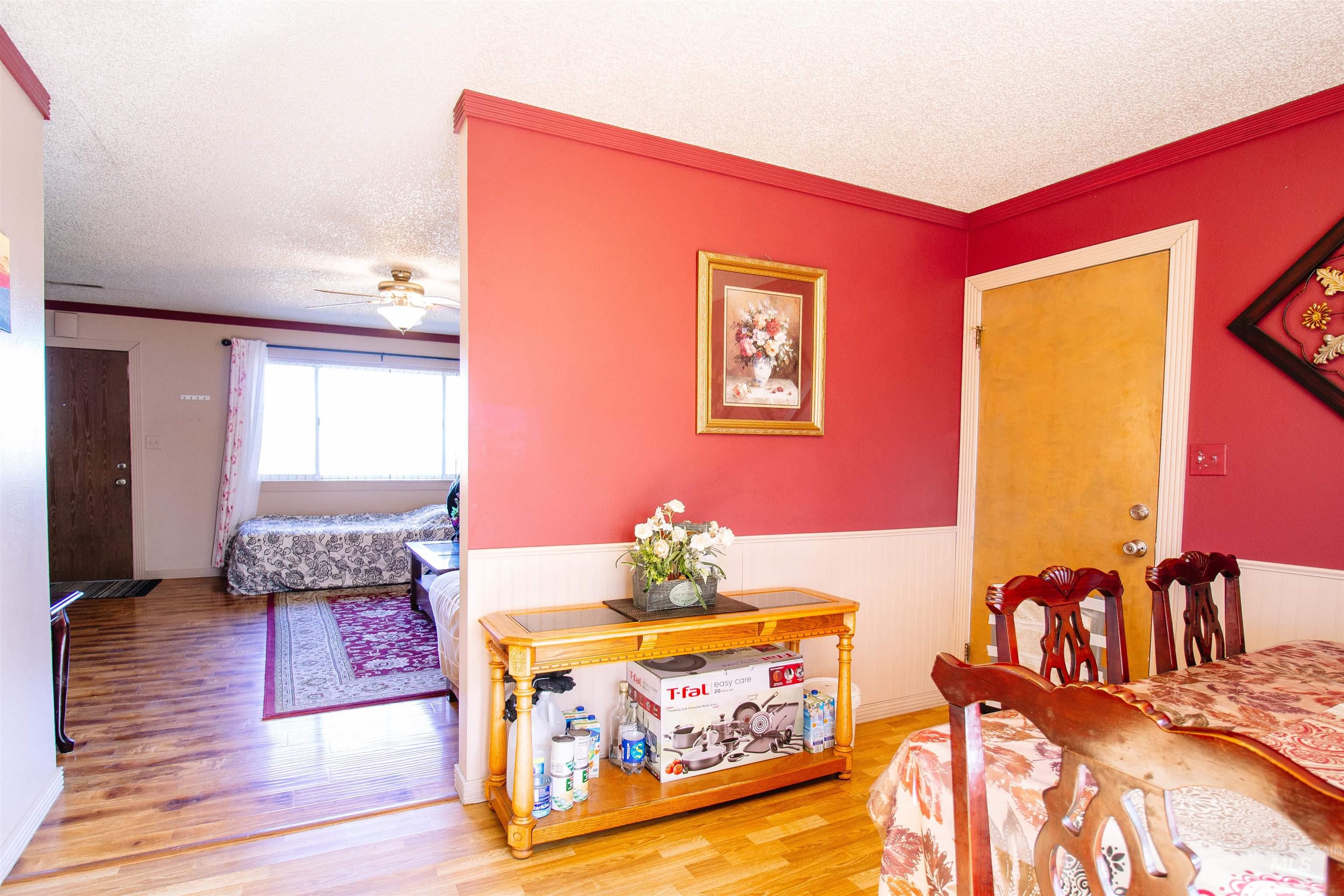 Twin Falls, Idaho 83301, United States, 3 Bedrooms Bedrooms, ,2 BathroomsBathrooms,Residential,Pending,79398