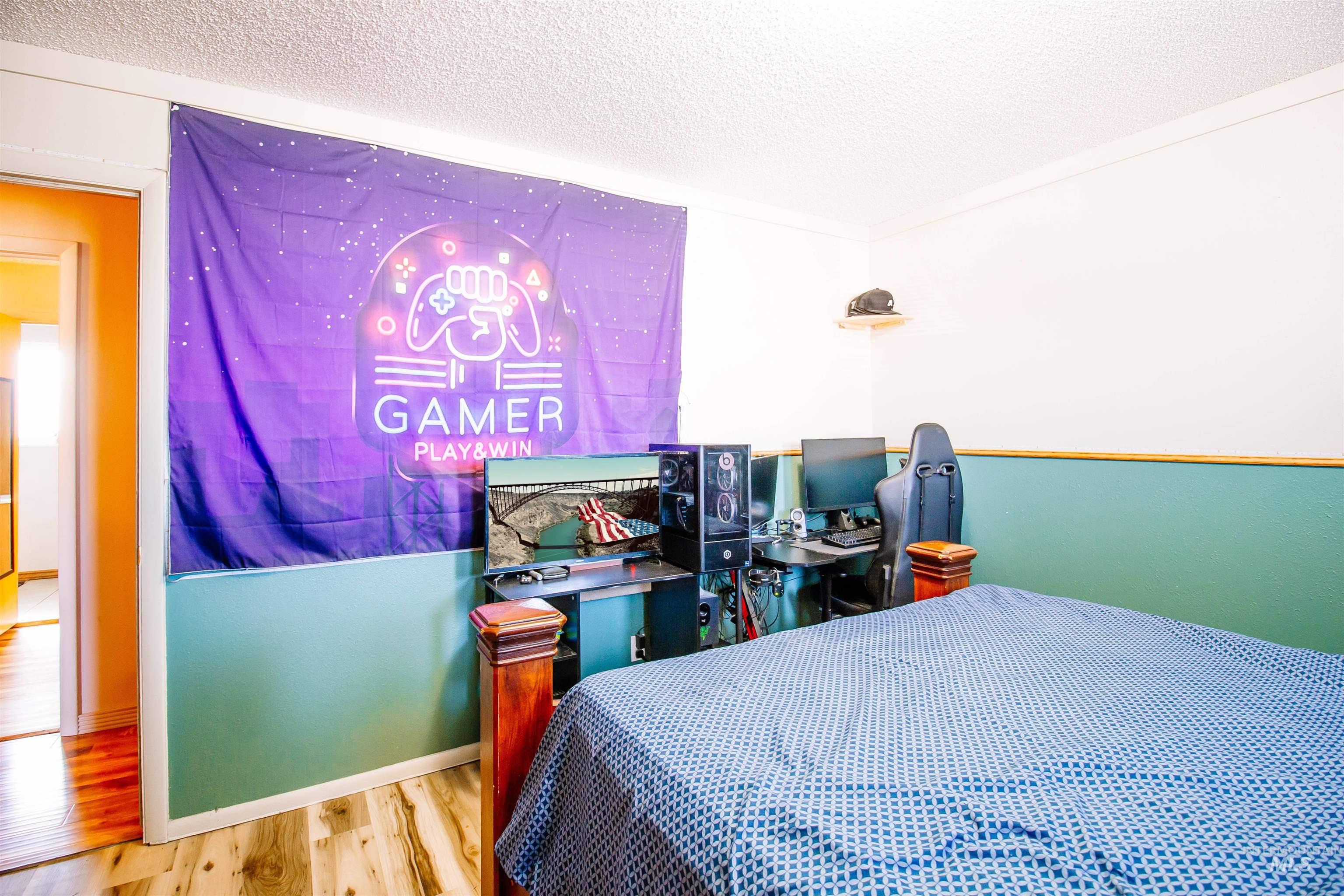 Twin Falls, Idaho 83301, United States, 3 Bedrooms Bedrooms, ,2 BathroomsBathrooms,Residential,Pending,79398