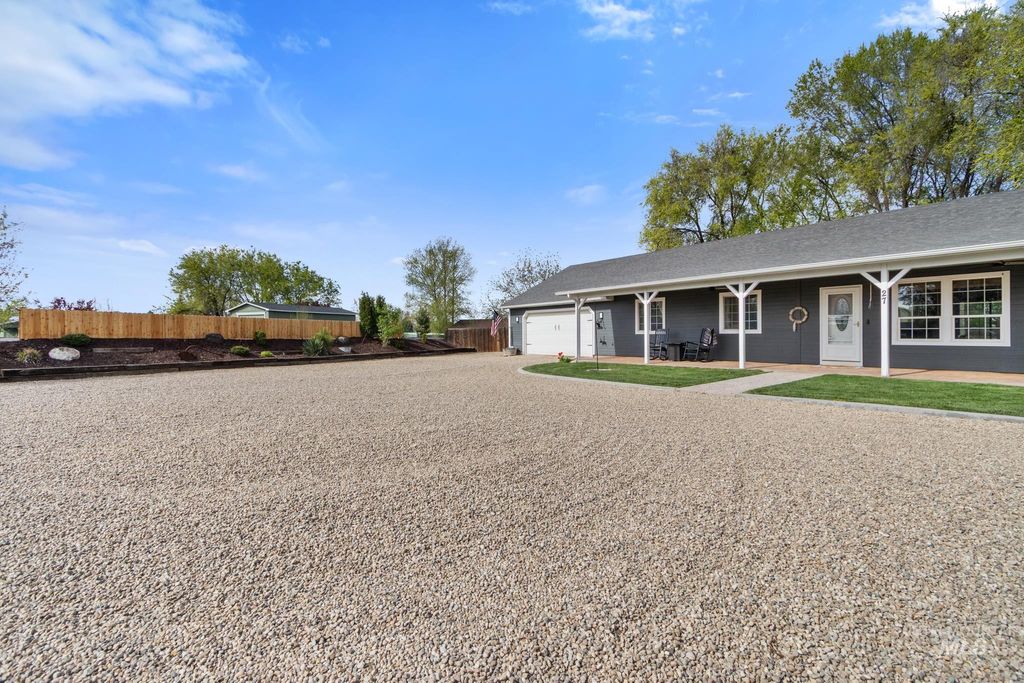 Photo of 27 N Pit Lane, Nampa, ID 83687 (MLS # 98981321)