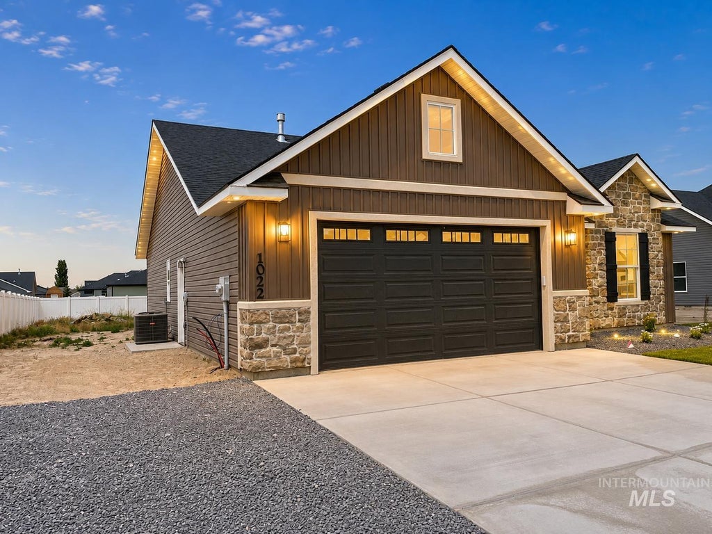 Photo of 1022 Paintbrush Ave, Kimberly, ID 83341 (MLS # 98996749)