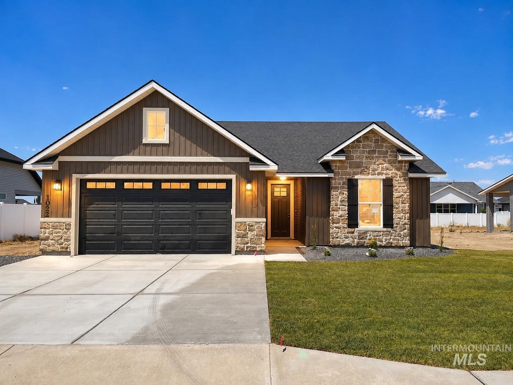 Photo of 1022 Paintbrush Ave, Kimberly, ID 83341 (MLS # 98996749)