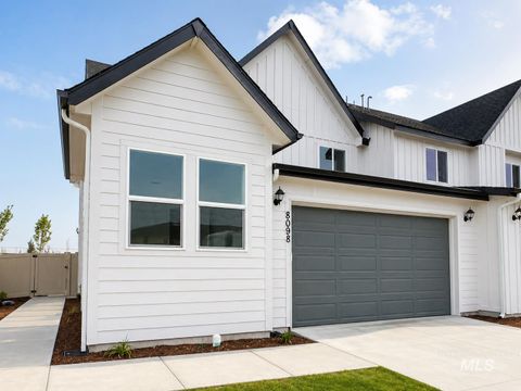Photo of 8098 W Fern St, Eagle, ID 83616 (MLS # 98988163)