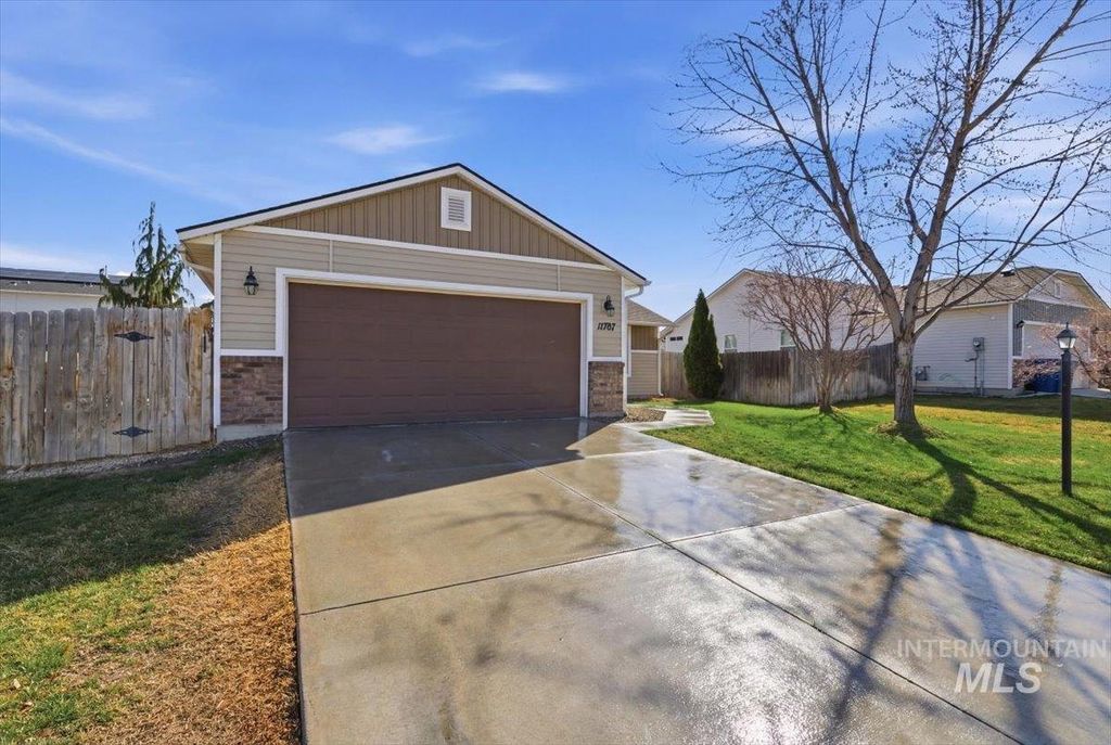 Photo of 11787 Webster St, Caldwell, ID 83605 (MLS # 98979054)