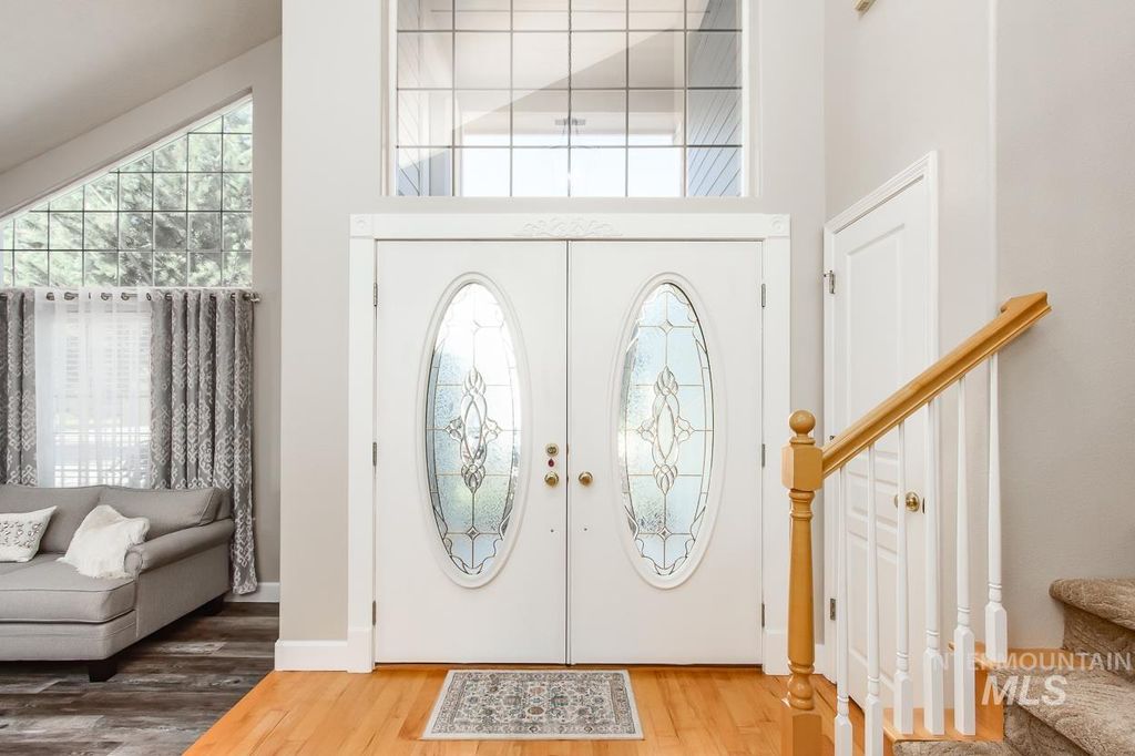 Photo of 5674 N Heathrow Way, Boise, ID 83713 (MLS # 98984694)