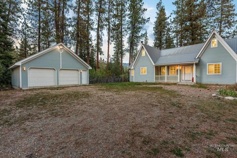 149 Scriver Woods Rd Garden Valley ID 83622