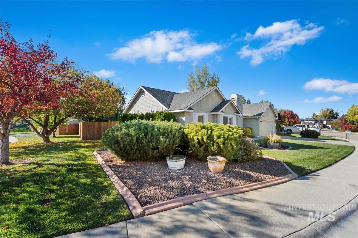 4401 S Redhawk Way
