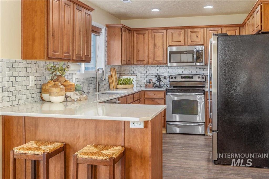 Photo of 208 E Kaibab Trail St, Meridian, ID 83646 (MLS # 98973195)