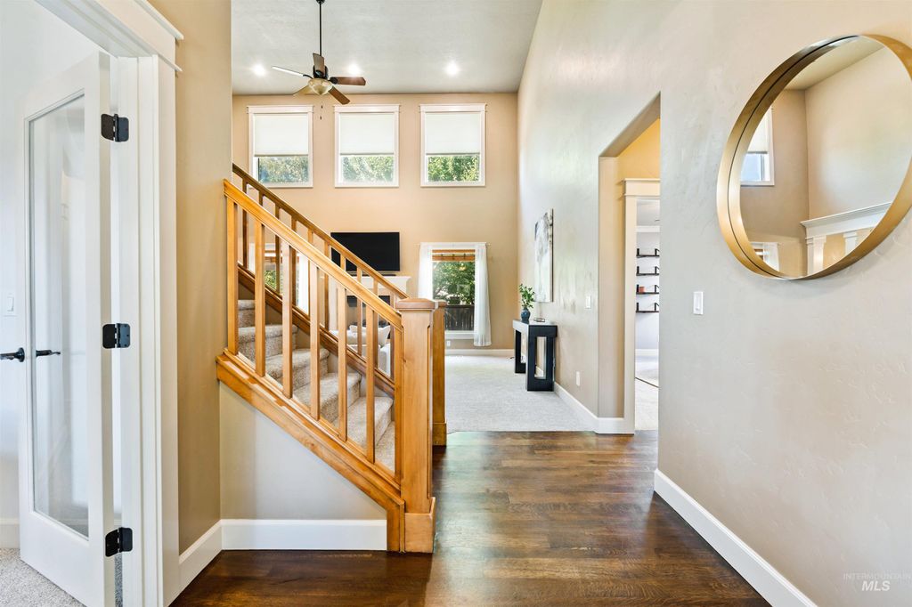 Photo of 473 N Paddington Pl, Star, ID 83669 (MLS # 98963627)