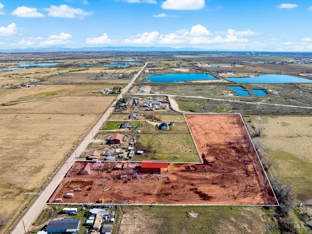 Photo of 20371 Red Top Rd, Caldwell, ID 83607 (MLS # 98976874)