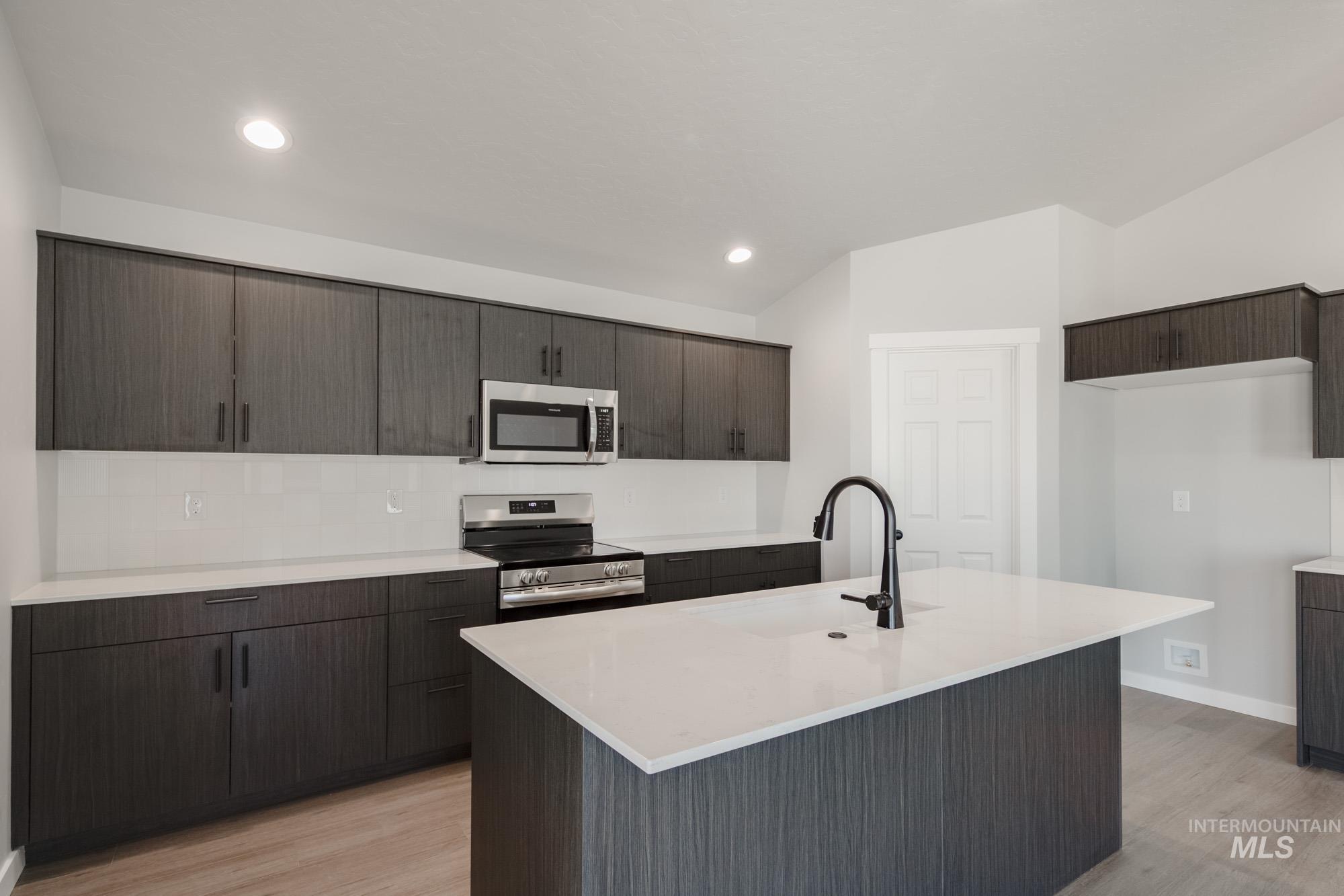 18481 N Monkshood Ave