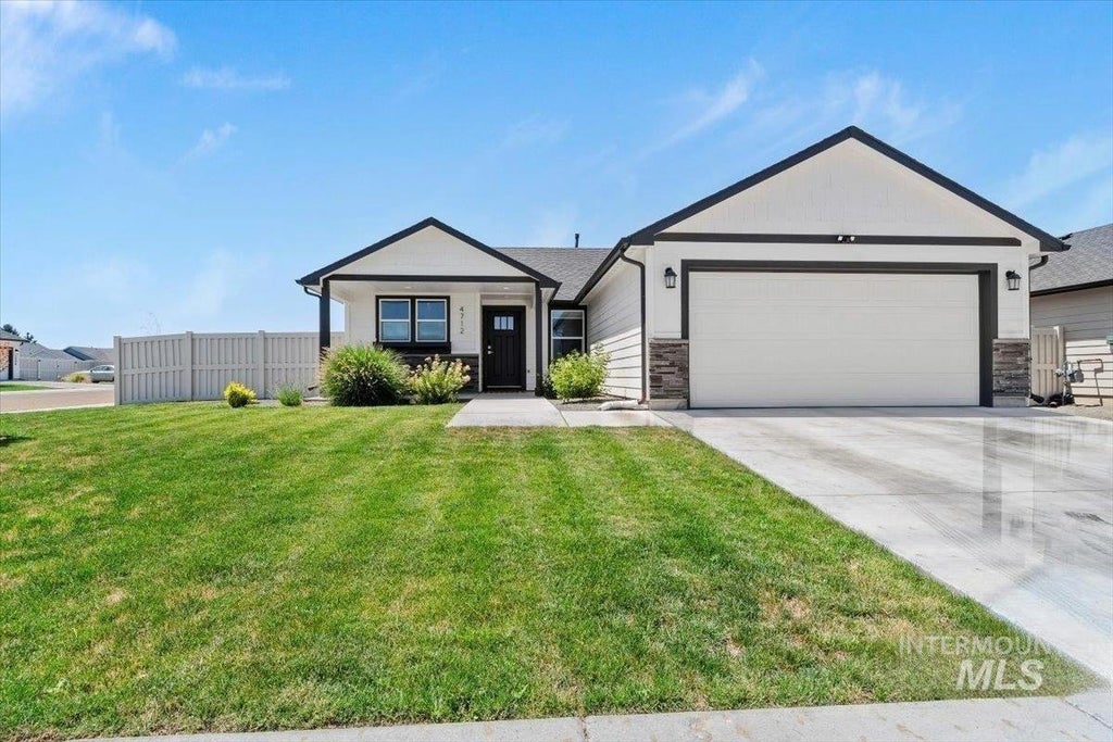 Photo of 4712 Seeley Lake Ave, Caldwell, ID 83607 (MLS # 99003511)