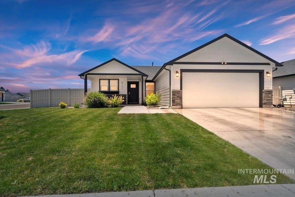 Photo of 4712 Seeley Lake Ave, Caldwell, ID 83607 (MLS # 99003511)