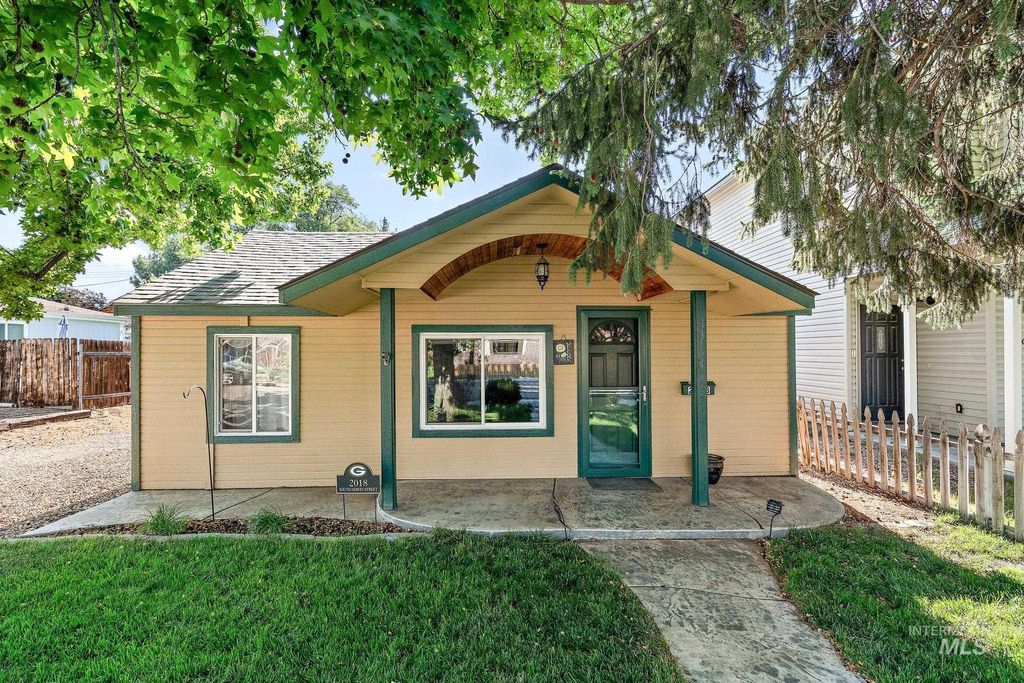 Photo of 2018 S Hervey St, Boise, ID 83705 (MLS # 98984344)