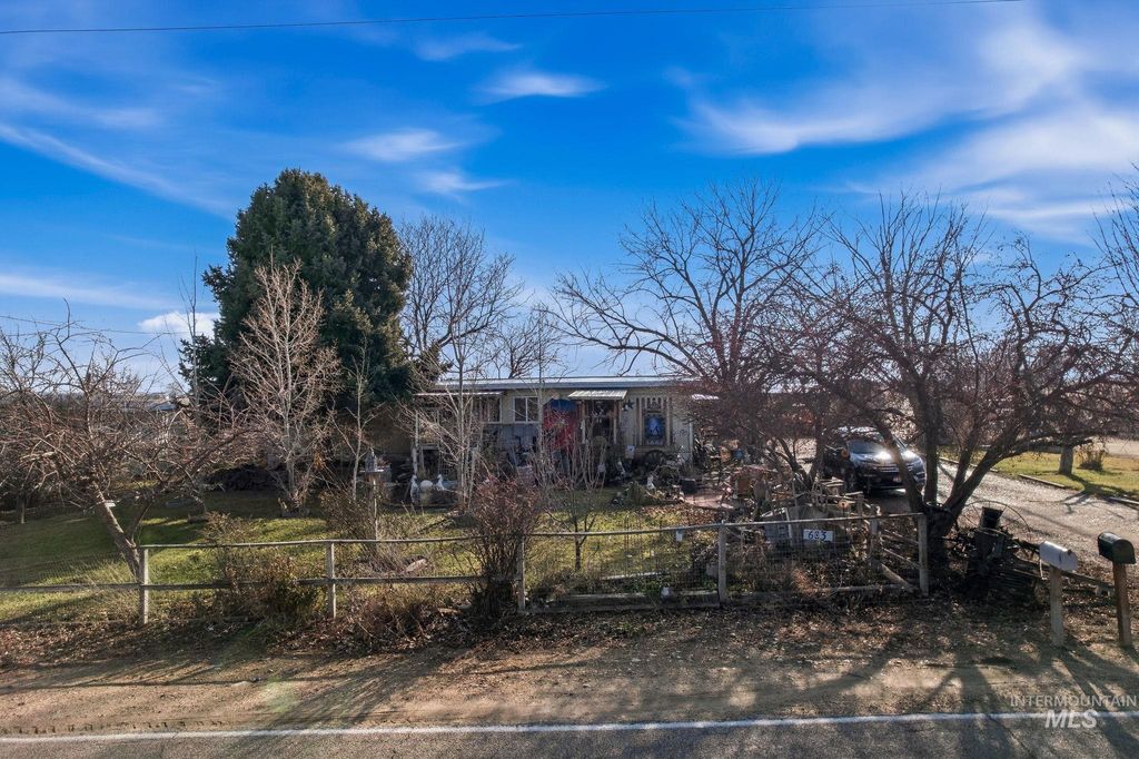 Photo of 603 E King Rd, Kuna, ID 83634 (MLS # 98971988)