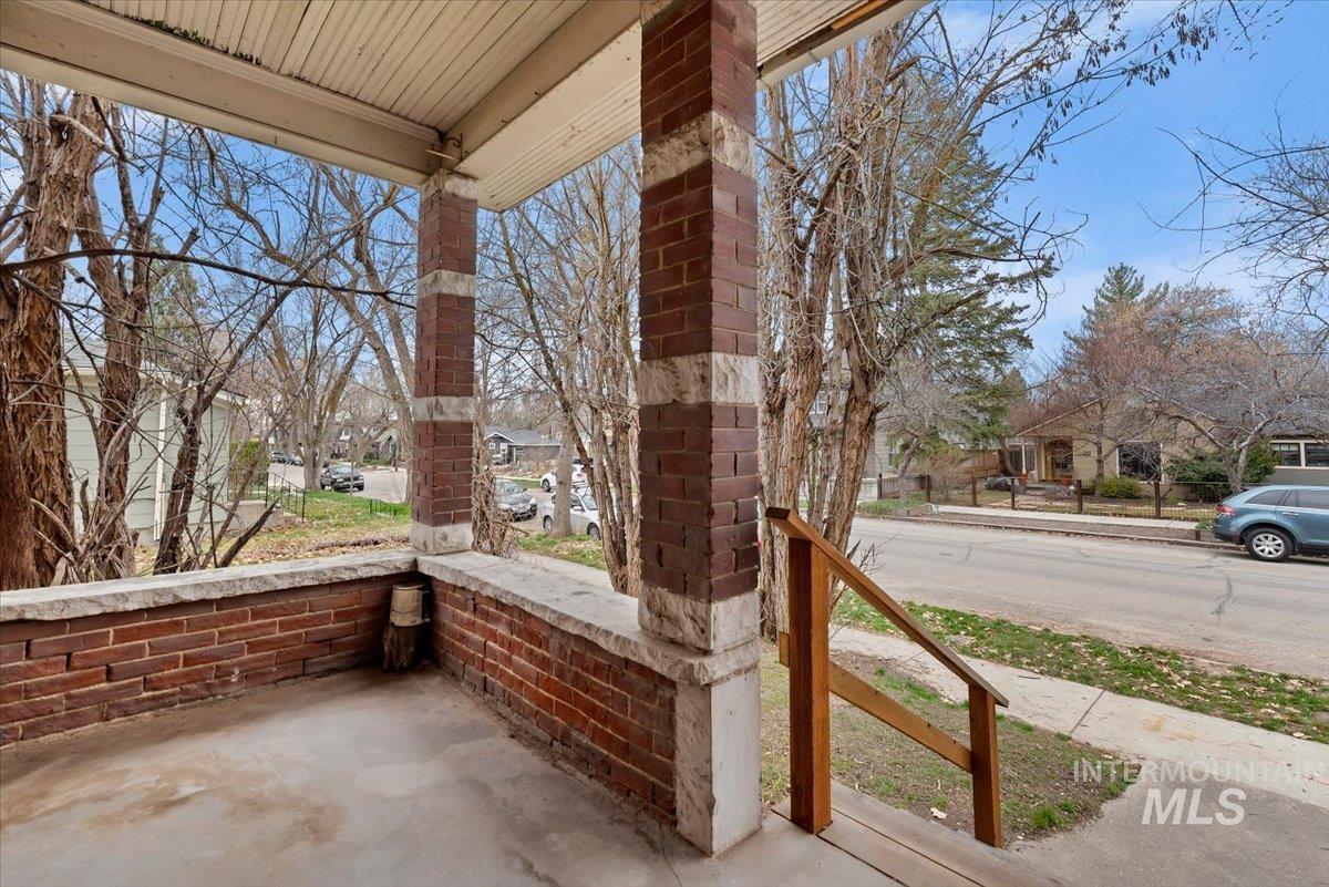 Porch with a residential view