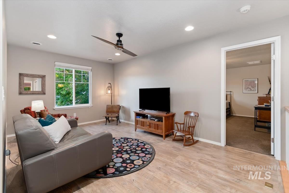 152 E Cassidy Dr.