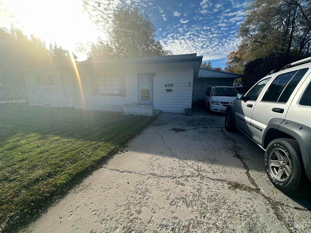 Photo of 435 S 10th E, Mountain Home, ID 83647 (MLS # 98969604)