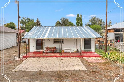 112 3rd St West Magic ID 83352