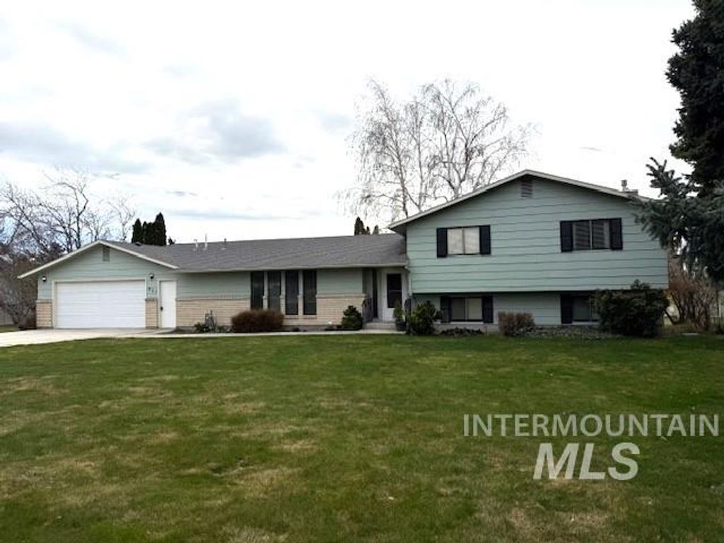 Photo of 931 Sherman Way, Nampa, ID 83686 (MLS # 98978297)