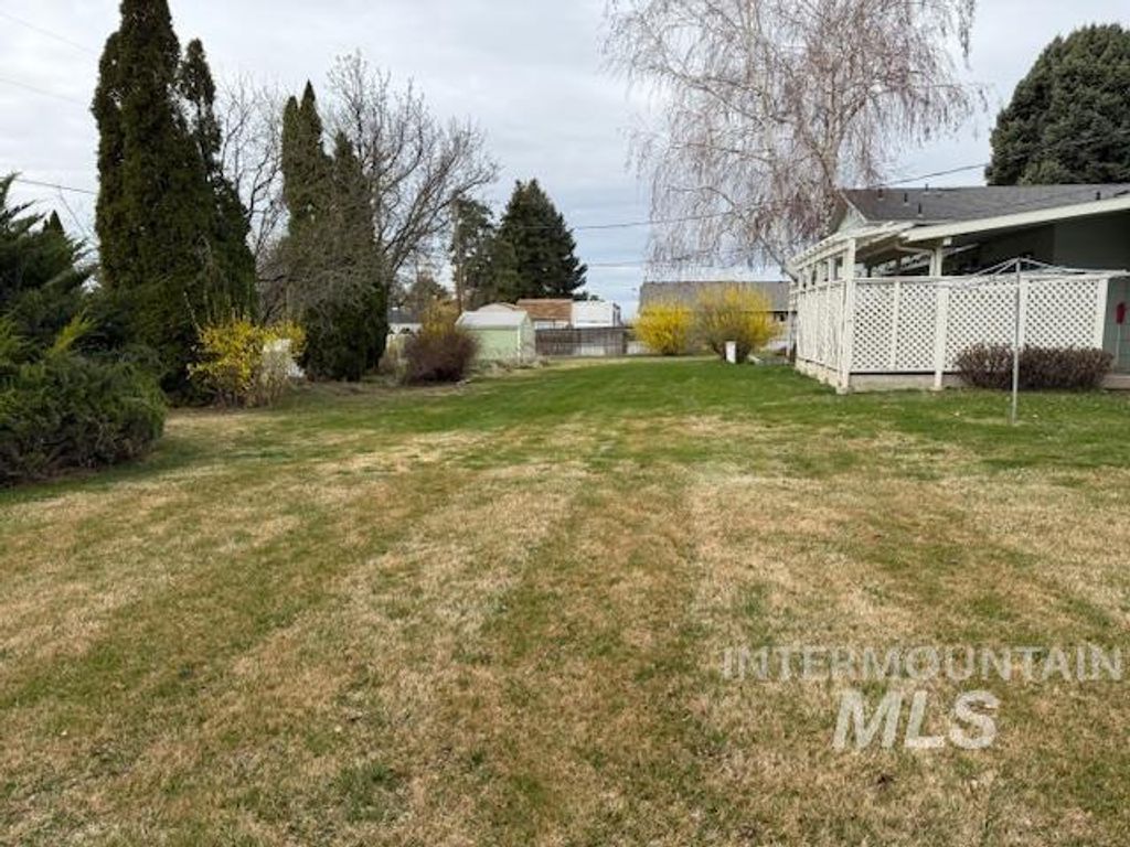 Photo of 931 Sherman Way, Nampa, ID 83686 (MLS # 98978297)