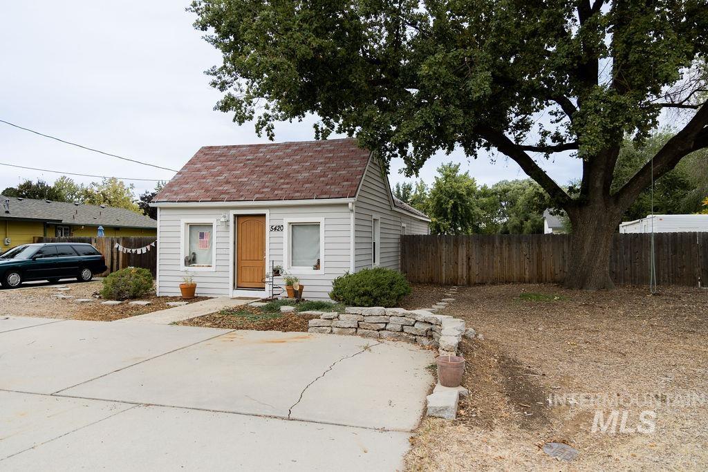 Bungalow with a fenced backyard