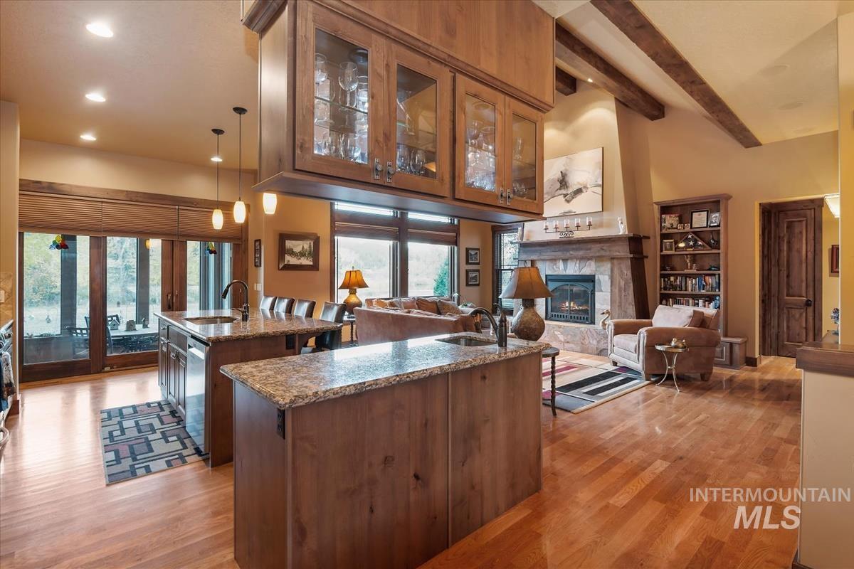 28 Southfork Ln