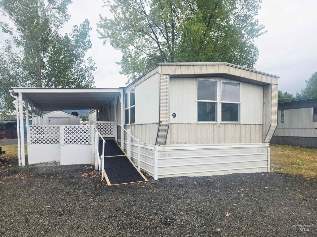 Photo of 937 N State Street #9, Grangeville, ID 83530 (MLS # 99000410)