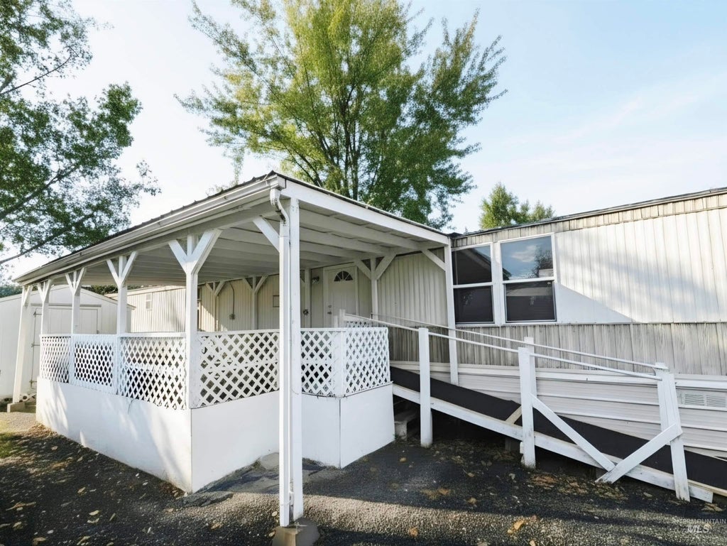 Photo of 937 N State Street #9, Grangeville, ID 83530 (MLS # 99000410)