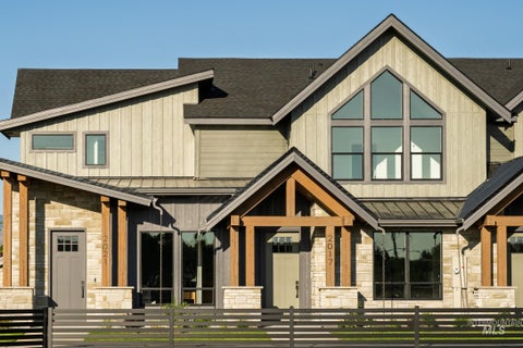 Photo of 2041 W Freya Ct, Eagle, ID 83616 (MLS # 98999354)
