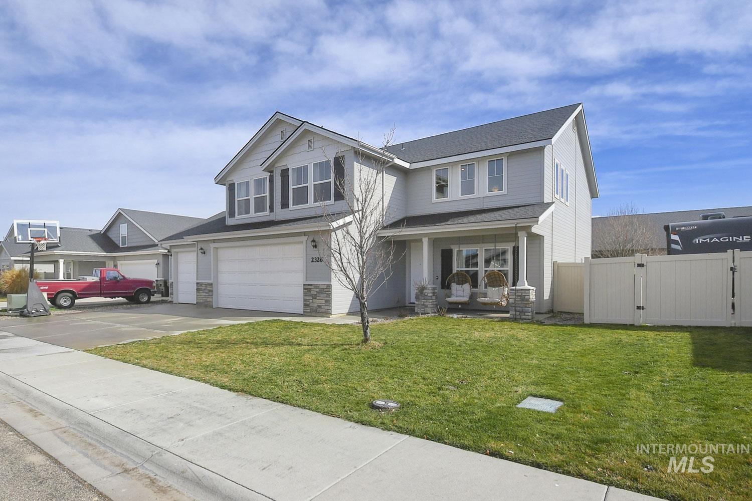 2326 N Destiny Ave
