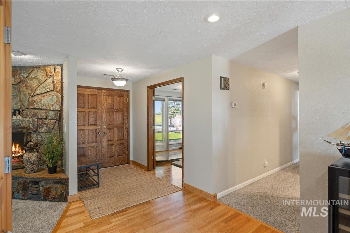 2303 N Locust Grove