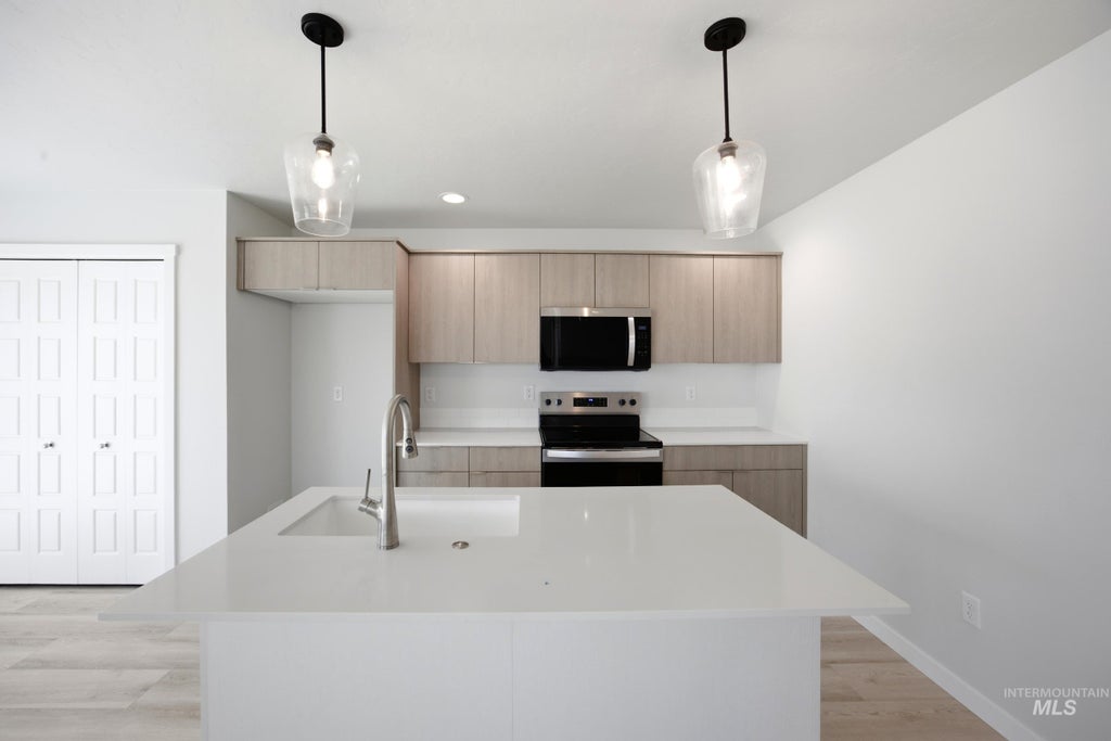 Photo of 10781 Greensboro St, Caldwell, ID 83605 (MLS # 98997631)