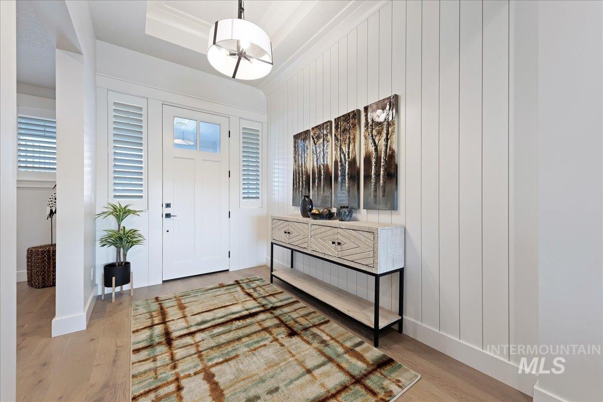 280 N Boulder Ridge Way