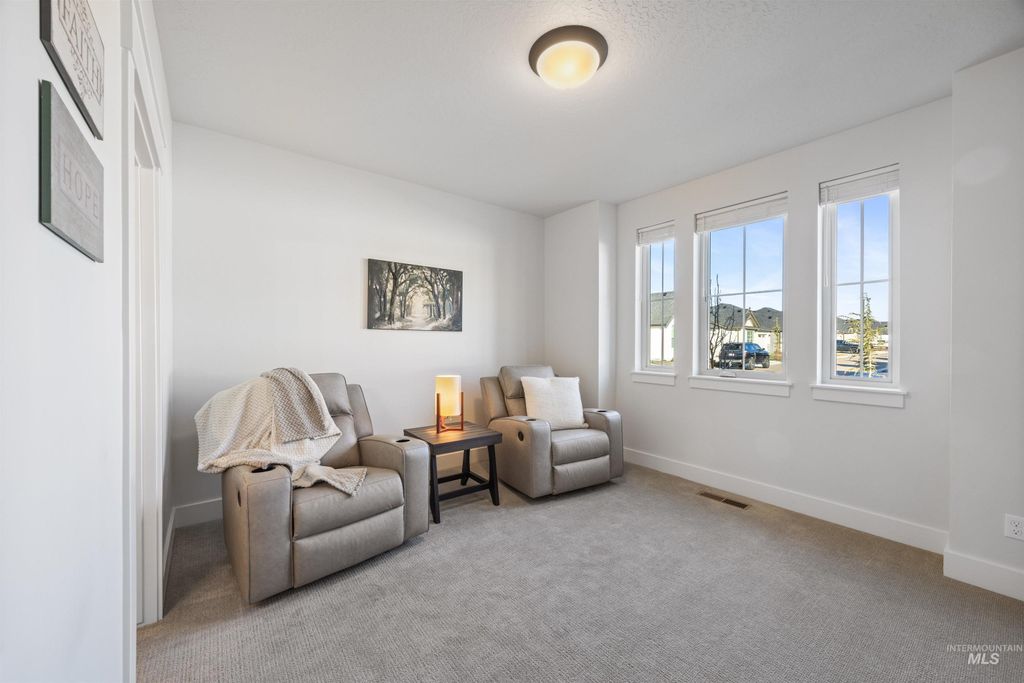 Photo of 2465 E Berghan Ln, Meridian, ID 83642 (MLS # 98974490)