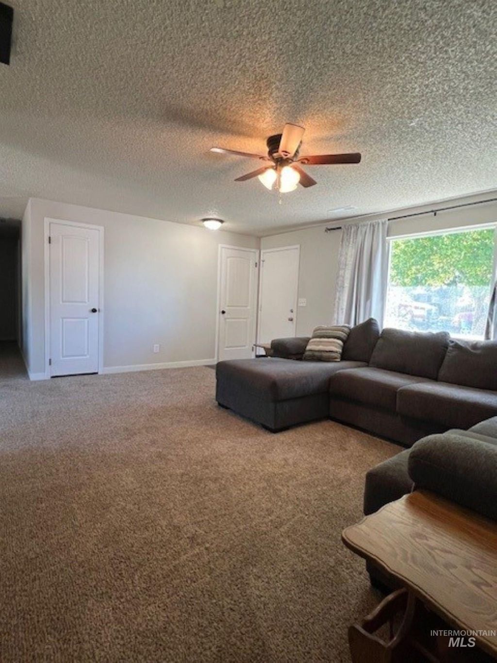 Photo of 405 Live Oak Avenue, Marsing, ID 83639 (MLS # 98954877)