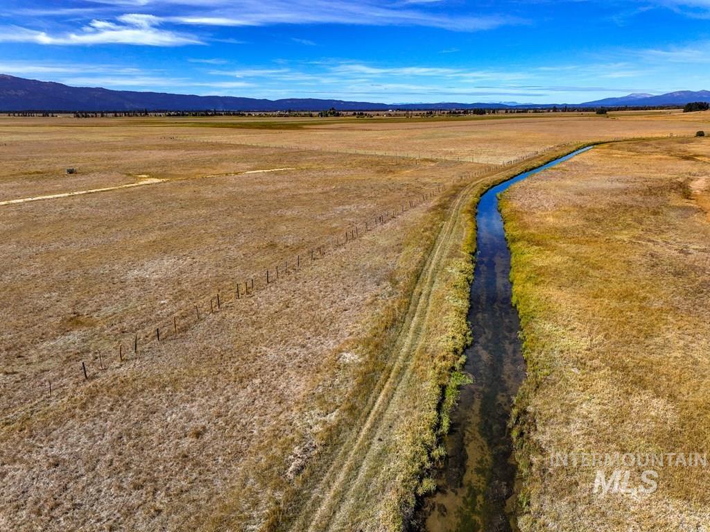 Aerial view of sparsely populated area featuring mountains