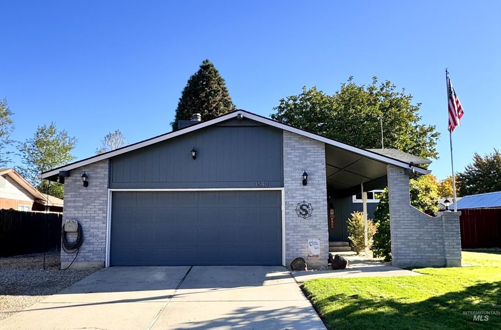 Photo of 3640 S Centennial Way, Boise, ID 83706 (MLS # 98965268)