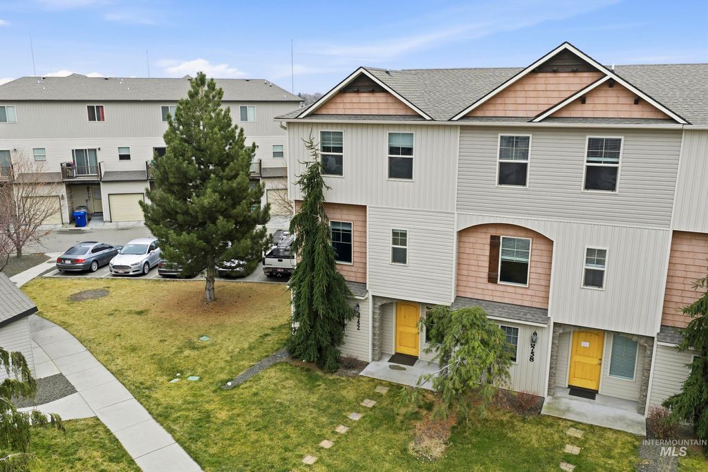 Photo of 8752 W Pine Valley Lane, Boise, ID 83709 (MLS # 98974799)