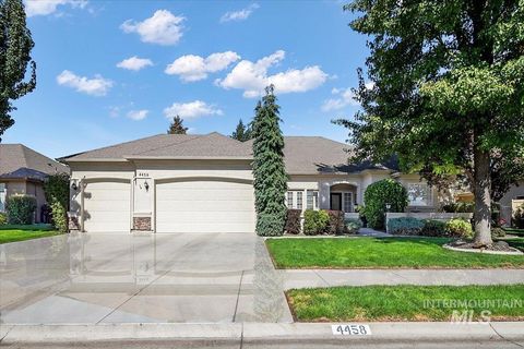 Photo of 4458 W Dawson Dr, Meridian, ID 83646 (MLS # 98961794)