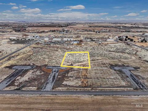 Photo of 1814 E 1800 S, Gooding, ID 83330 (MLS # 98936089)