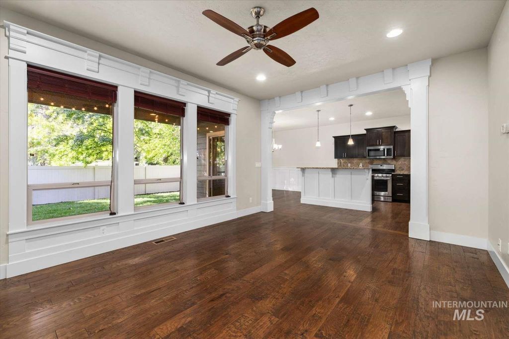 Photo of 6445 W Dufferin Ct, Boise, ID 83714 (MLS # 98963369)