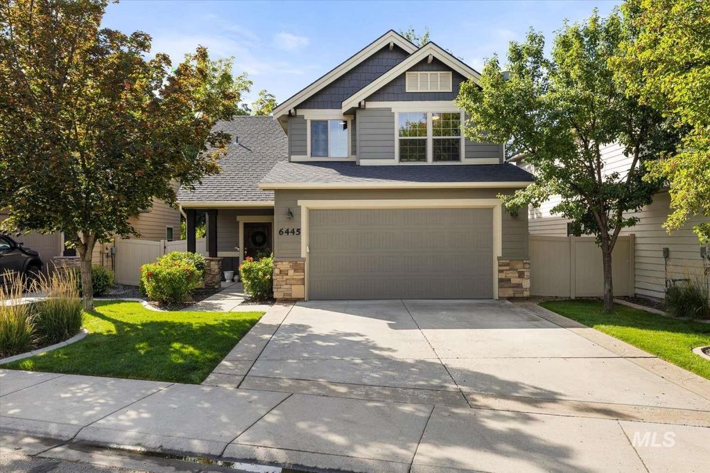 Photo of 6445 W Dufferin Ct, Boise, ID 83714 (MLS # 98963369)