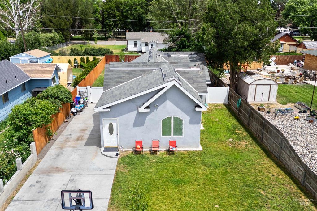 Photo of 726 Wyoming St, Gooding, ID 83330 (MLS # 98915131)