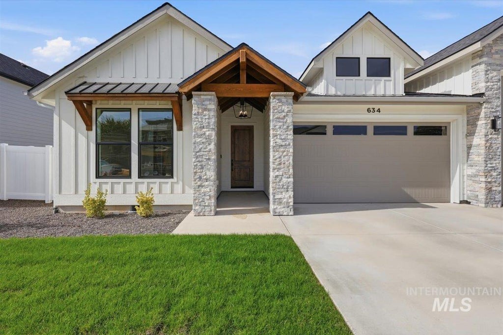 Photo of 634 W Millstone St, Middleton, ID 83644 (MLS # 99000529)