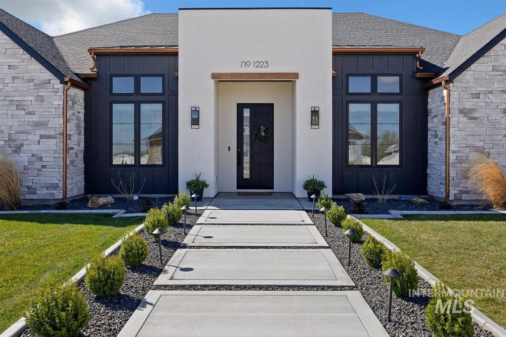 Photo of 1223 Northridge Way, Kimberly, ID 83341 (MLS # 98982296)