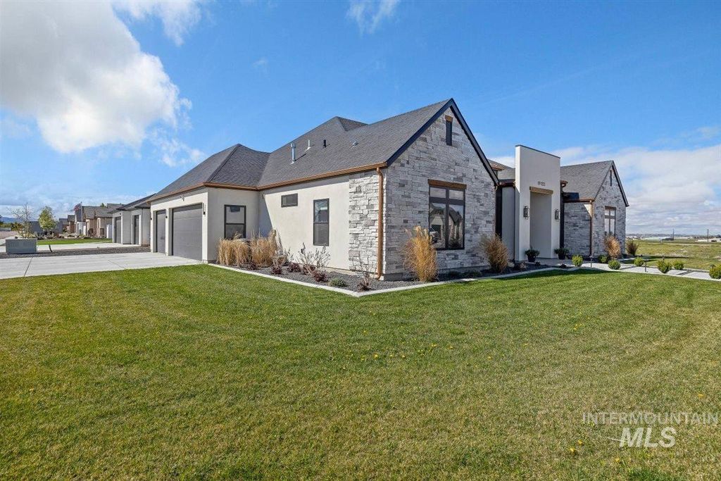 Photo of 1223 Northridge Way, Kimberly, ID 83341 (MLS # 98982296)