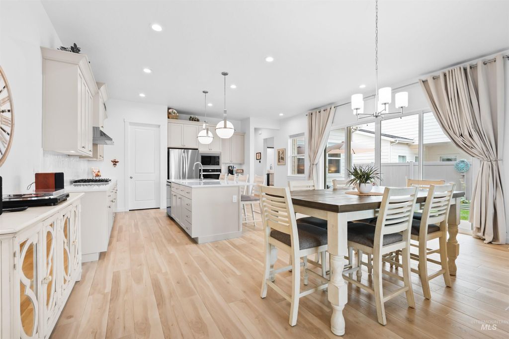 Photo of 2134 N Milestone Way, Star, ID 83669 (MLS # 98963611)
