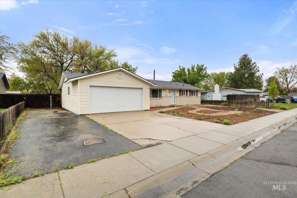 Photo of 6159 S Grandjean Pl, Boise, ID 83709 (MLS # 98982054)
