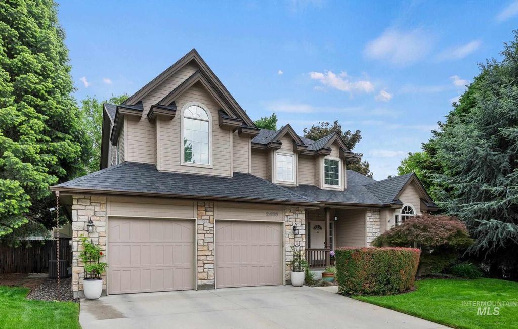 Photo of 2455 E Heathfield Ct, Eagle, ID 83616 (MLS # 98986160)