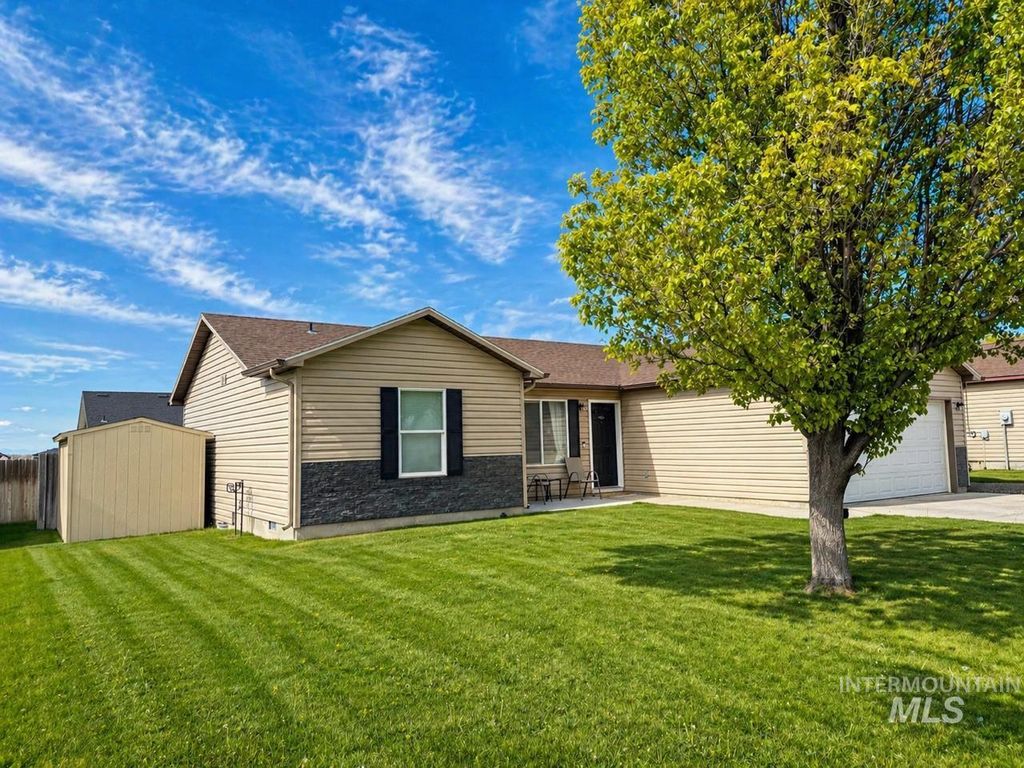 Photo of 1006 E 21st Ave, Jerome, ID 83338 (MLS # 98984496)